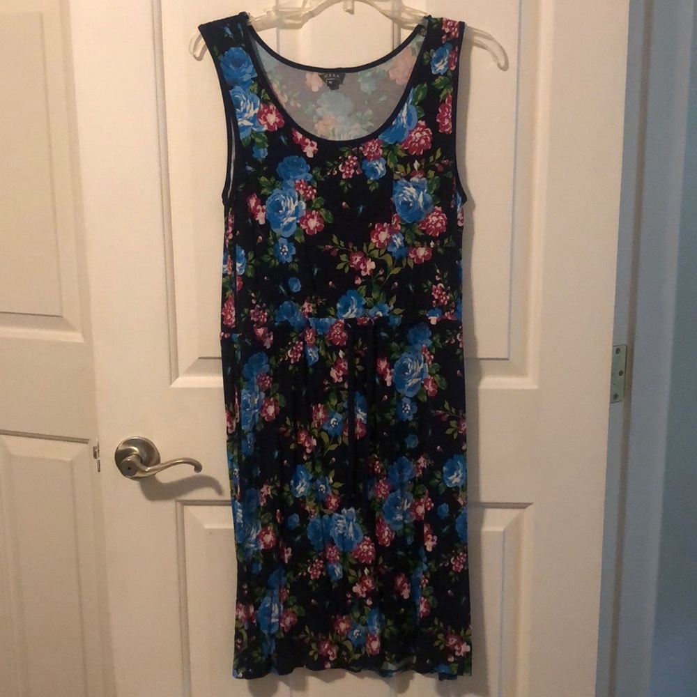 Short dress